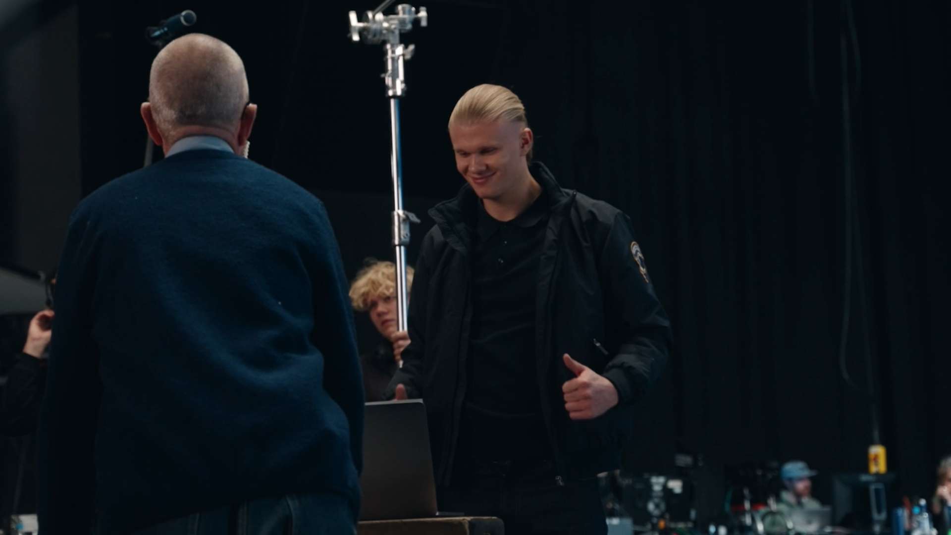 团队协作往 团队协作往